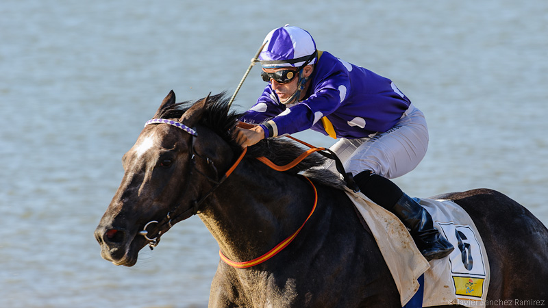 horse racing on the beach, carrera caballos en la playa