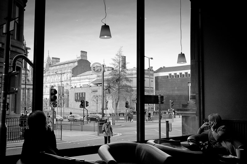 street photography, people to have coffe in leeds