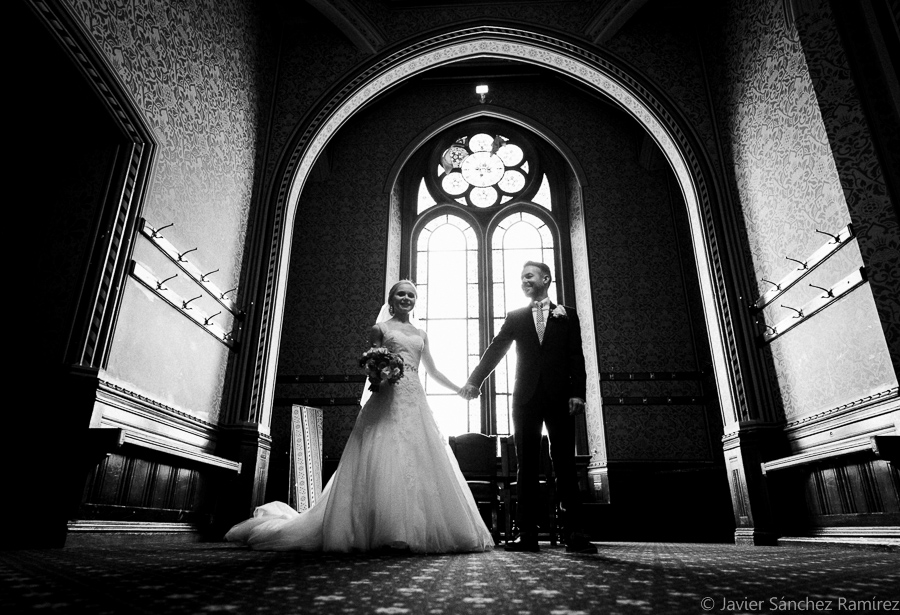 Manchester wedding photographer at Manchester Town Hall